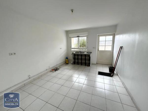 Maison à louer 3 pièces 75.39m² Montreuil-en-Touraine (37530)