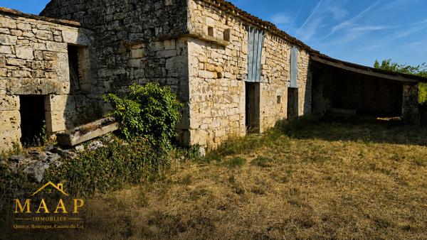 Corps de ferme en pierre à rénover – Au cœur du Quercy 188 000 €
