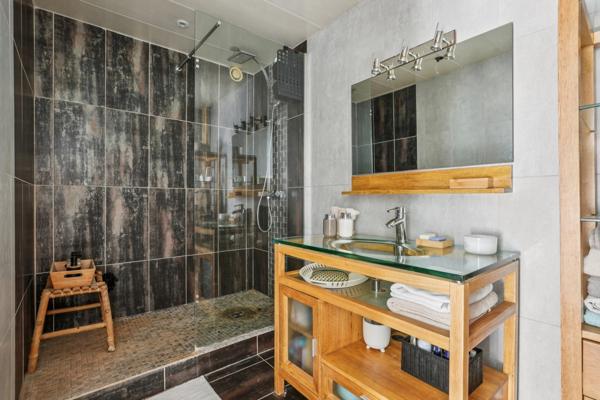 - 91830 LE COUDRAY-MONTCEAUX - DUPLEX EN DERNIER ETAGE AVEC ASCENSEUR - 30M2 DE TERRASSES - SEJOUR CATHEDRALE - VUE ARBOREE SANS VIS A VIS - PARKING-