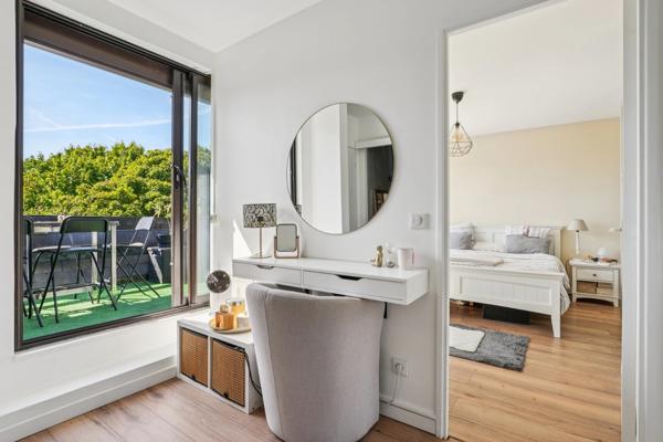 - 91830 LE COUDRAY-MONTCEAUX - DUPLEX EN DERNIER ETAGE AVEC ASCENSEUR - 30M2 DE TERRASSES - SEJOUR CATHEDRALE - VUE ARBOREE SANS VIS A VIS - PARKING-