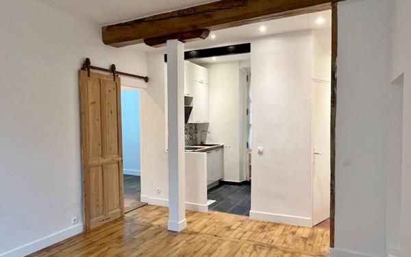 Appartement à louer    3 pièces • 45,15 m2 Versailles