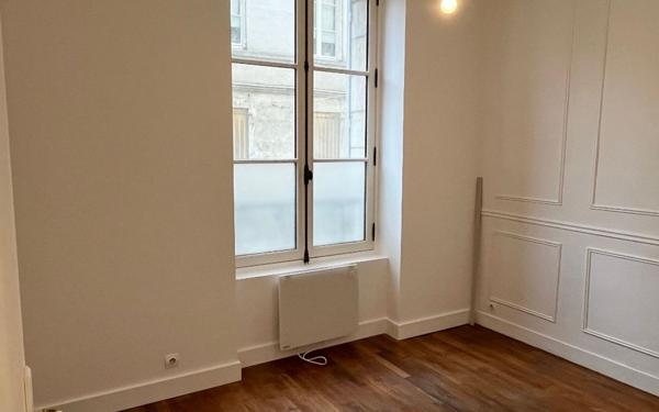 Appartement à louer    3 pièces • 45,15 m2 Versailles