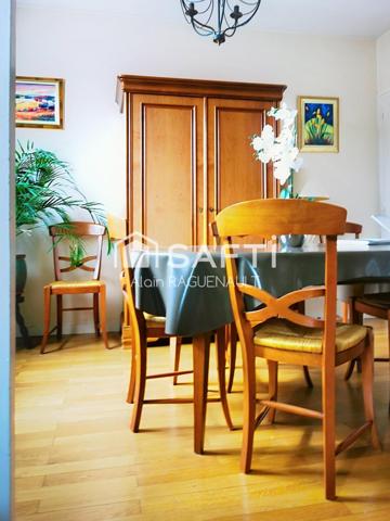 Appartement T3 Bis de 69 M2 ** au calme** Proche TRAM T4 -