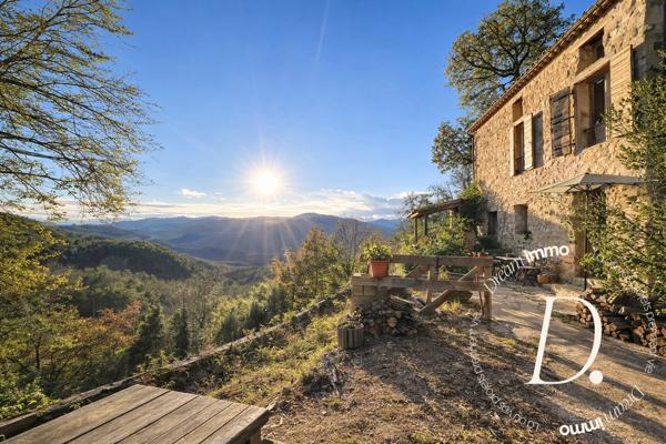 Mas catalan authentique sur 92 hectares