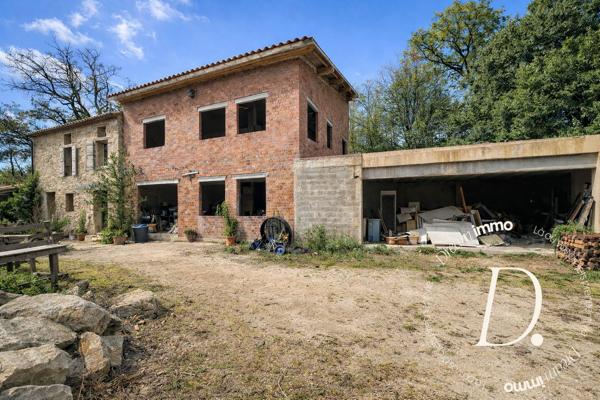 Mas catalan authentique sur 92 hectares