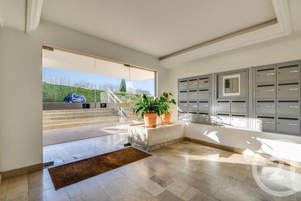 Appartement à vendre  4 pièces - 68,21 m2 SCEAUX - 92