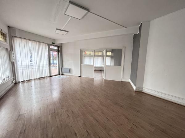 Local professionnel 66 m²