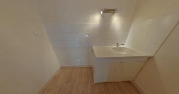 STUDIO A LOUER - LYON 7EME ARRONDISSEMENT Pasteur 30.05 m 2 720 € charges comprises par mois