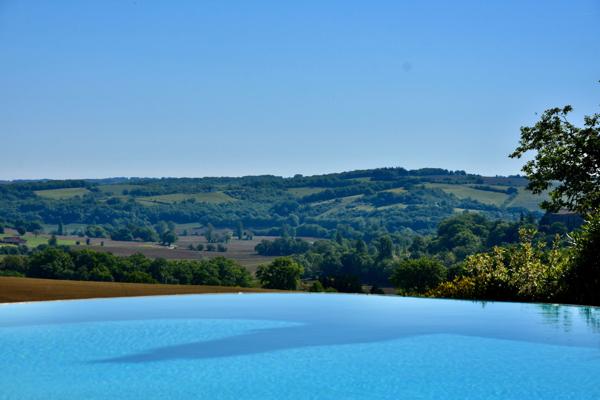Dpt Gers (32), à vendre BAZIAN propriété P12 de 430 m² avec piscine et terrain de tennis - Terrain de 1,60 Ha