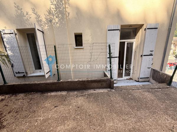 Studio
                                                                                                                                                                                                                                                                                                                        1 pièce(s)                                                                                                                                                                                                                                                                                                                              18  m²