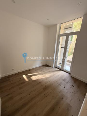 Studio
                                                                                                                                                                                                                                                                                                                        1 pièce(s)                                                                                                                                                                                                                                                                                                                              18  m²