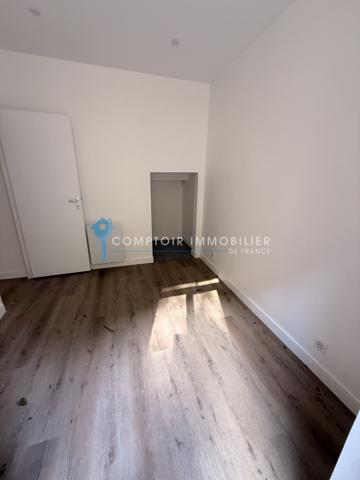 Studio
                                                                                                                                                                                                                                                                                                                        1 pièce(s)                                                                                                                                                                                                                                                                                                                              18  m²
