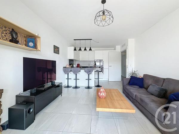 Appartement à vendre  4 pièces - 75,15 m2 MOUGINS - 06