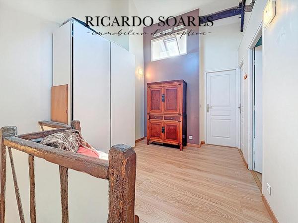 60700 PONTPOINT - DUPLEX DE CHARME / 65m2 / 1 CHAMBRE / ALLIANCE D'AUTHENTICITÉ ET DE CONFORT MODERNE