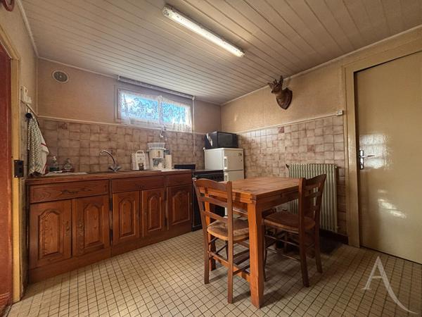 Ensemble de deux maisons à Bourges avec terrain et dépendances !