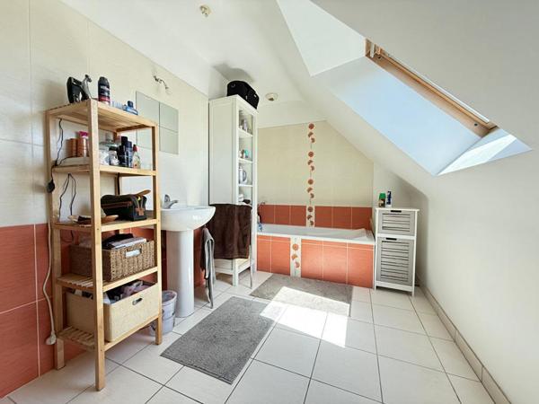 Maison 5 pièce(s) 90 m2 centre bourg St-Philibert 56470