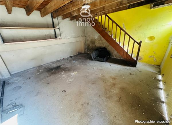 Maison
                                                                                                                                                                                                                                                                                                                        5 pièce(s)                                                                                                                                                                                                          2 chambre(s)                                                                                                                                                                                                          67.4  m²