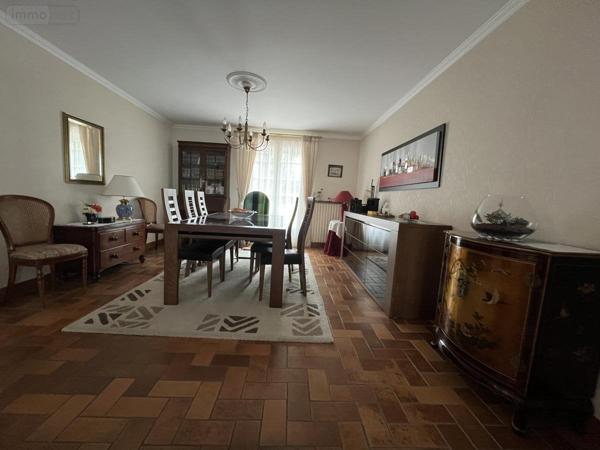 Maison à vendre à Saint-Ouën-des-Toits en Mayenne (53410), ref : 53003-196