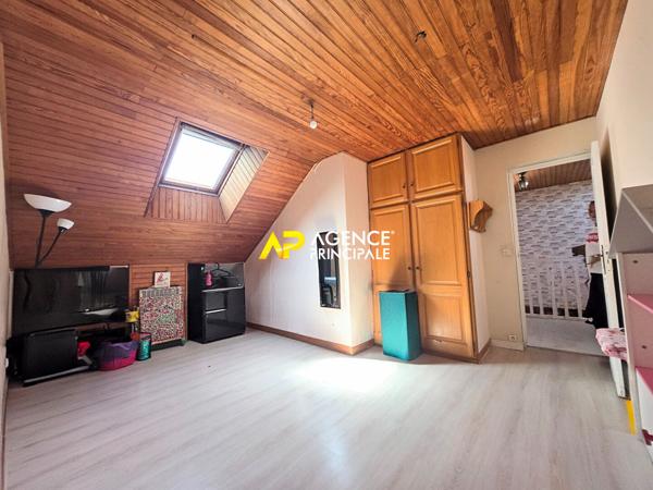 Maison 10 pièces, 7 chambres d'environ 188m² sur le quartier d'Orgemont à ARGENTEUIL. 429 000 € **  - Référence  4520