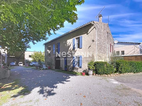 Bastide provencale - 8 pièces, 6 chambres, jardin, garage, hangar 230m2