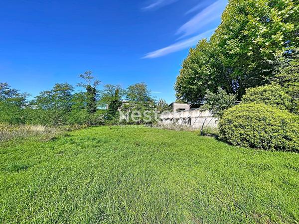 Bastide provencale - 8 pièces, 6 chambres, jardin, garage, hangar 230m2