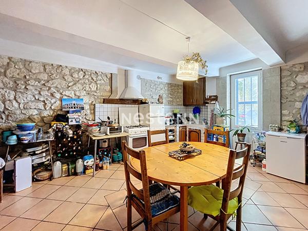 Bastide provencale - 8 pièces, 6 chambres, jardin, garage, hangar 230m2