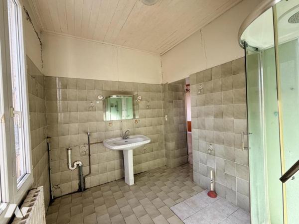 Maison à rénover - Proche commerces et Plage - SAINT-BREVIN