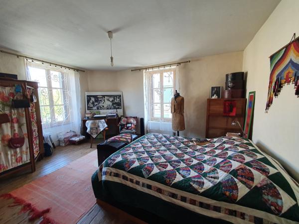 Boivre-la-vallée (86470) Maison de village avec jardinet