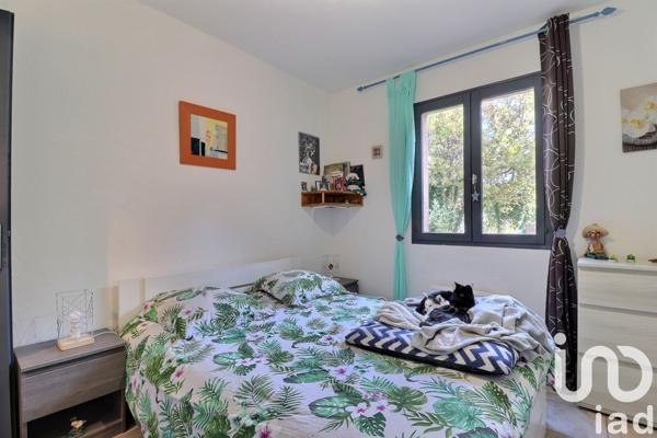 Maison traditionnelle 6 pièces de 115 m² à Fox-Amphoux (83670)