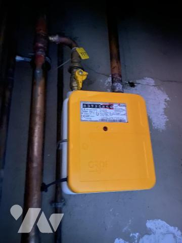 CENTRE-VILLE UN APPARTEMENT 4 PP AVEC CAVES - GRENIER ET GARAGE