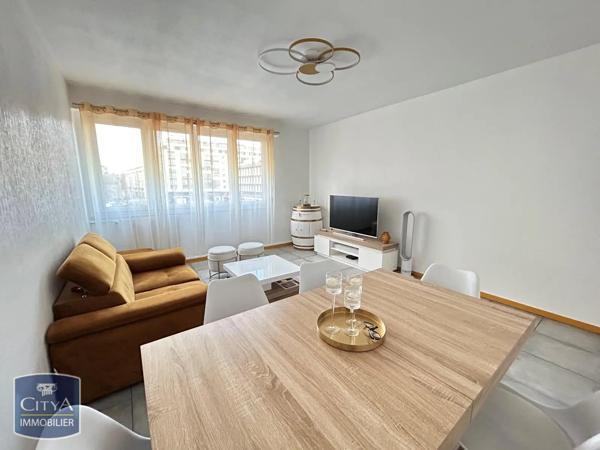 Appartement à louer 4 pièces 90.53m² Le Mans (72000)