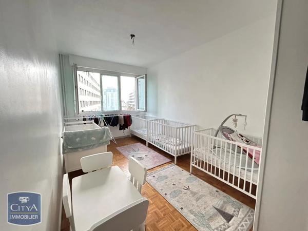 Appartement à louer 4 pièces 90.53m² Le Mans (72000)