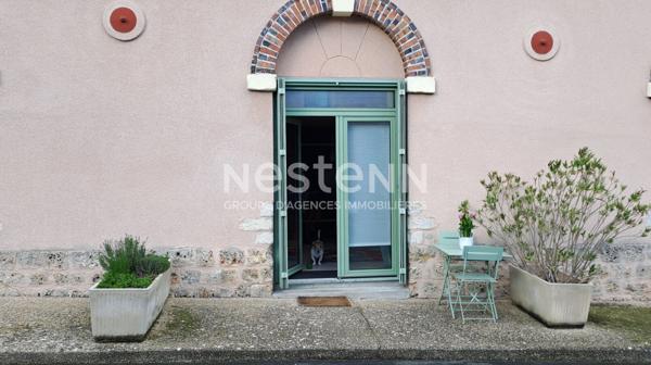 Triplex de 3 chambres avec une terrasse et 2 places de parking à Etampes, à 1km du RER C (TER direct Paris Austeriltz en 30 minutes)