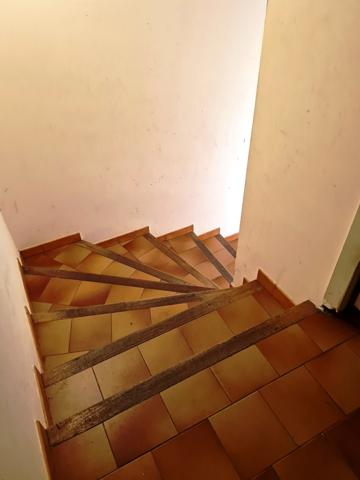 Cendras (30480) Joli studio 21m² meublé exposé sud avec vue montagne au 1er étage d'une petite résidence au calme