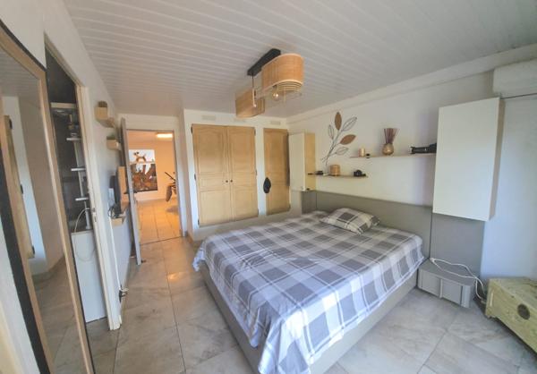 MAISON COMPRENANT 2 APPARTEMENTS