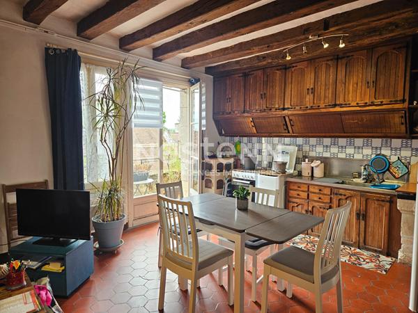 Appartement de type 2 avec balcon en rez-de-chaussée à louer à Loches