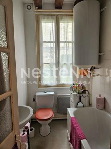 Appartement de type 2 avec balcon en rez-de-chaussée à louer à Loches