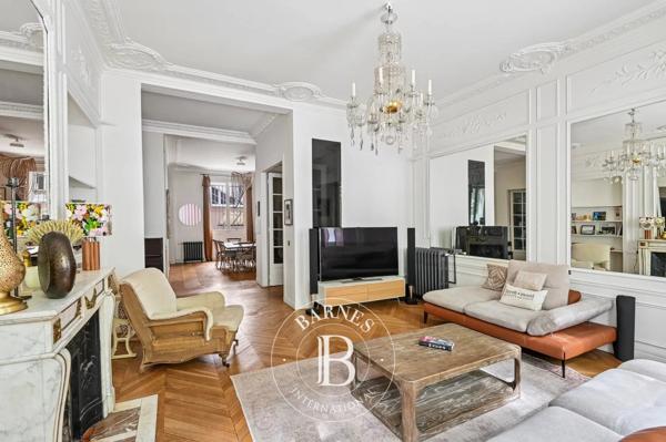 Paris 7ème, Bureau   à vendre