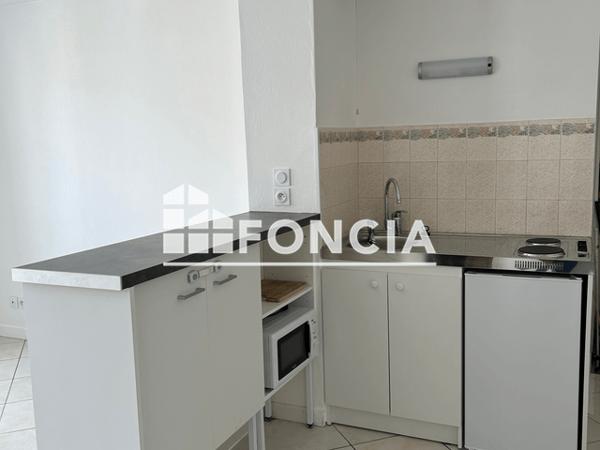 Location Appartement 2 pièces 36.99 m² - 11 RUE DU FAUBOURG BANNIER Orleans 45000