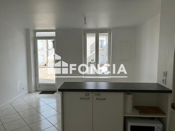 Location Appartement 2 pièces 36.99 m² - 11 RUE DU FAUBOURG BANNIER Orleans 45000