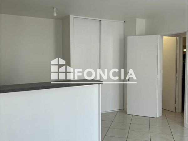Location Appartement 2 pièces 36.99 m² - 11 RUE DU FAUBOURG BANNIER Orleans 45000
