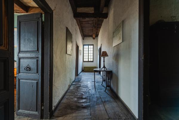 Conques (12320) Conques en Rouergue, plus beau village du monde, superbe maison à colombages, jardin arboré 1000m²