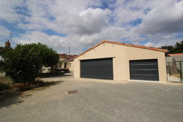 Maison Saint Genest D Ambiere 9 pièce(s) 150.70 m2