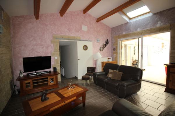 Maison Saint Genest D Ambiere 9 pièce(s) 150.70 m2