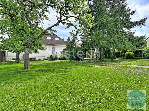 Maison spacieuse de 7 pièces à vendre à La Chaussée Saint Victor