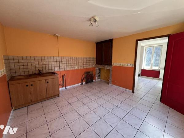 Immeuble 139 m2 divisé en 2 appartements à RAON L'ETAPE 