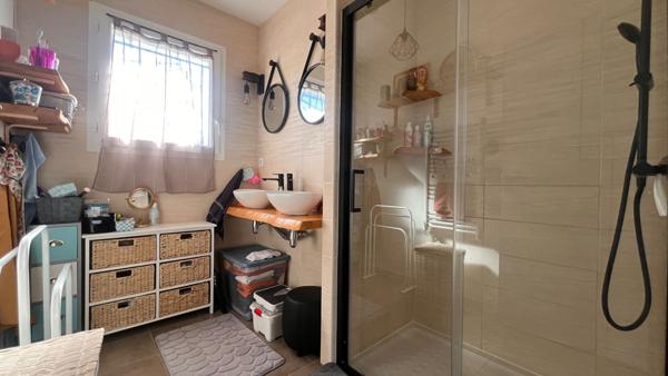 Maison récente avec véranda, 2 chambres et terrain 900 m² ? à 7 km de Bergerac