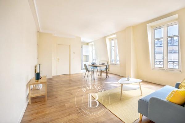Paris 8ème, Appartement  40 m² à vendre