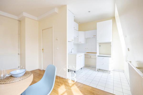 Paris 8ème, Appartement  40 m² à vendre