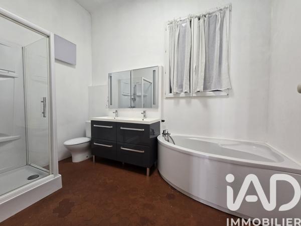 Location appartement 5 pièces 118 m² Toulon
